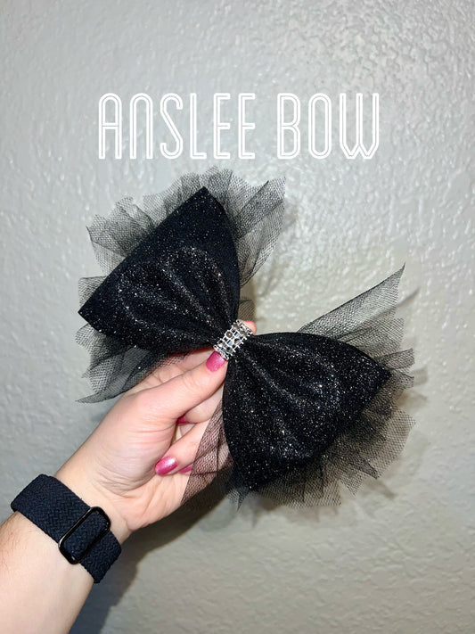 Anslee Bow